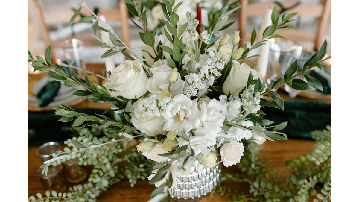 centerpieces-at-wedding-receptions-nyt-2